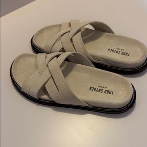 Todd Snyder Off-White Criss-Cross Sandals Sz 8.  NWOB.  Bix27